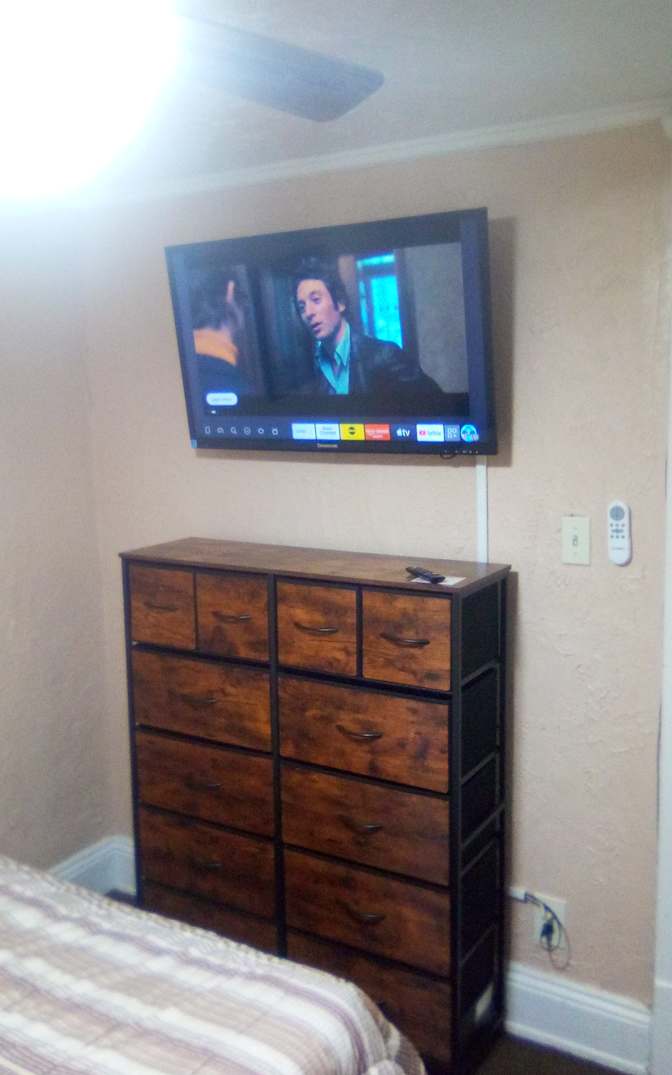 MJ place's room