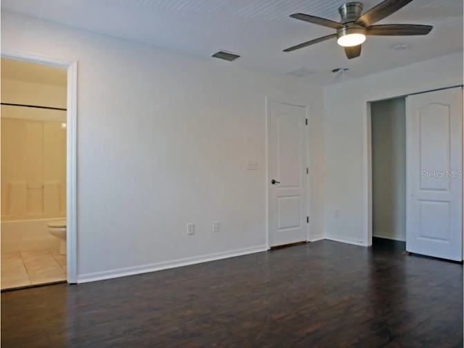 Leasing's room