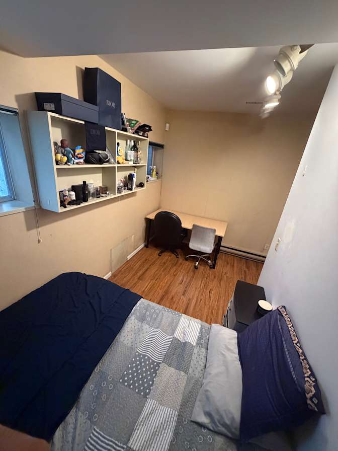 Akshit Deshwal's room