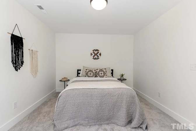 Alcove Rooms's room