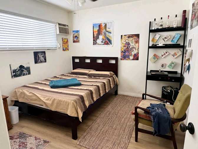 Lovely flat in Pasadena's room