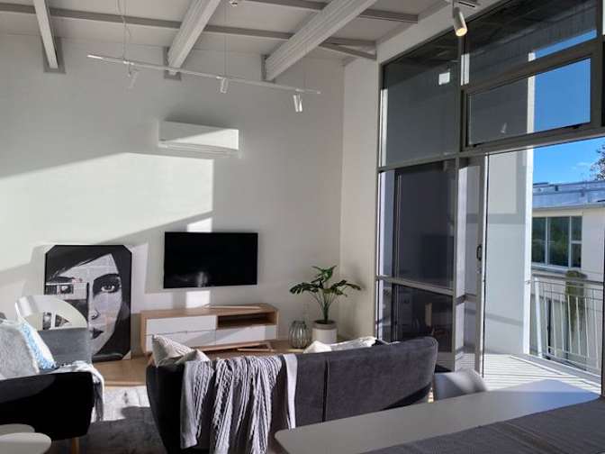 Geoff's room