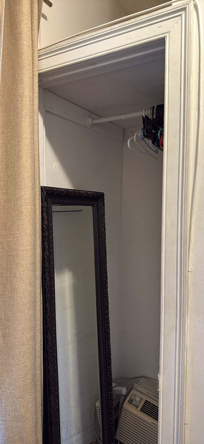 Jennifer's room