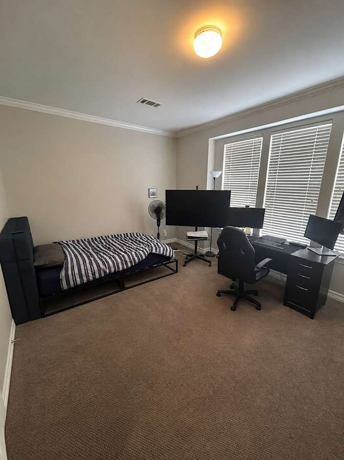 Maxime's room