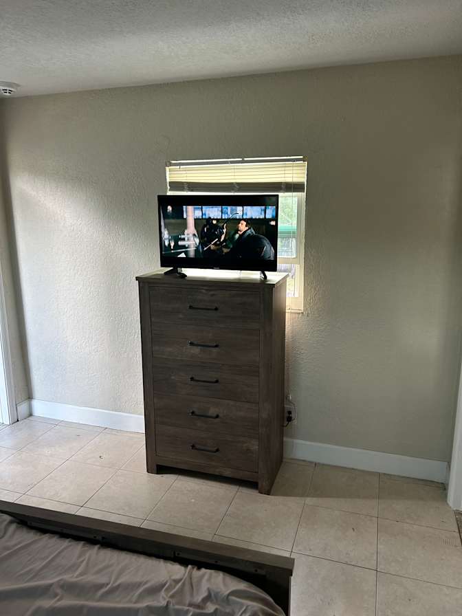 Kenneth's room