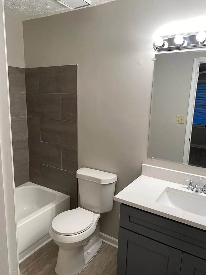 Alcove Rooms's room