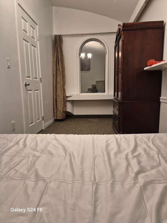 Elvis's room