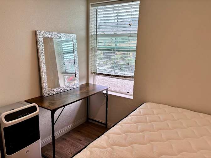 HELEN's room