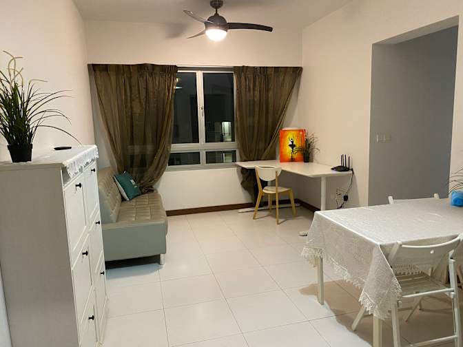 Cindy's room