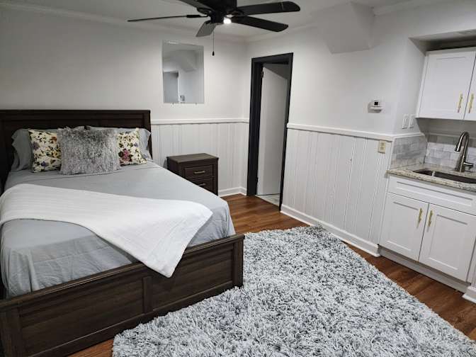 CL&C Property Management and Consulting's room