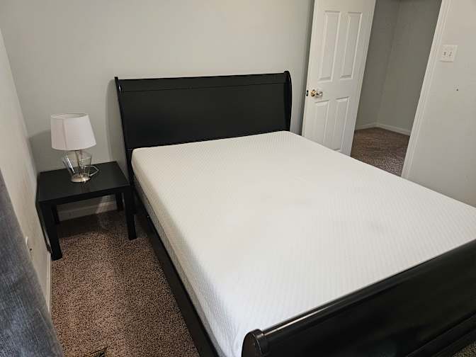 Mo's room