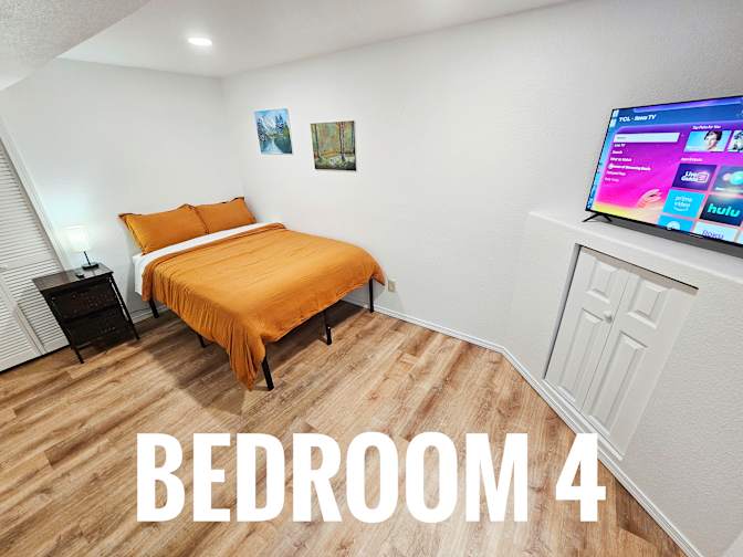 HomeCrew's room