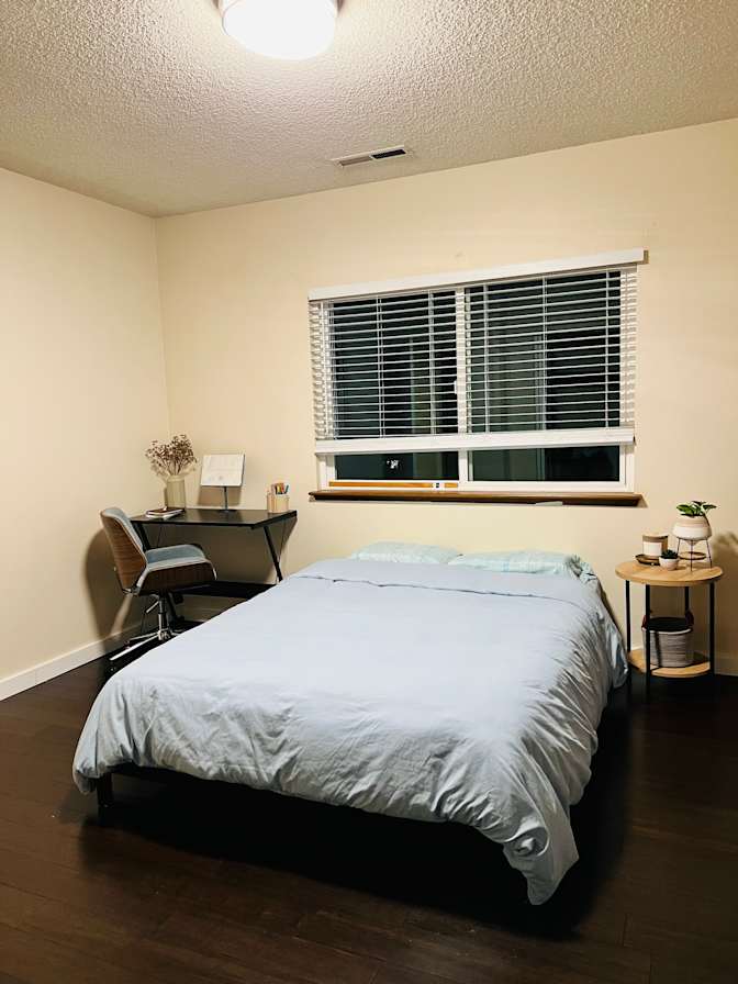 Jenny's room
