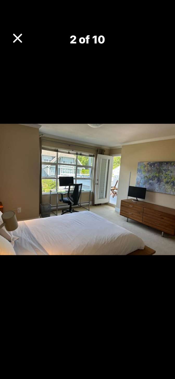 Craig s smith's room