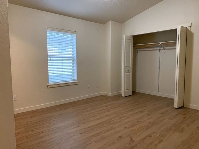 Keitaro's room