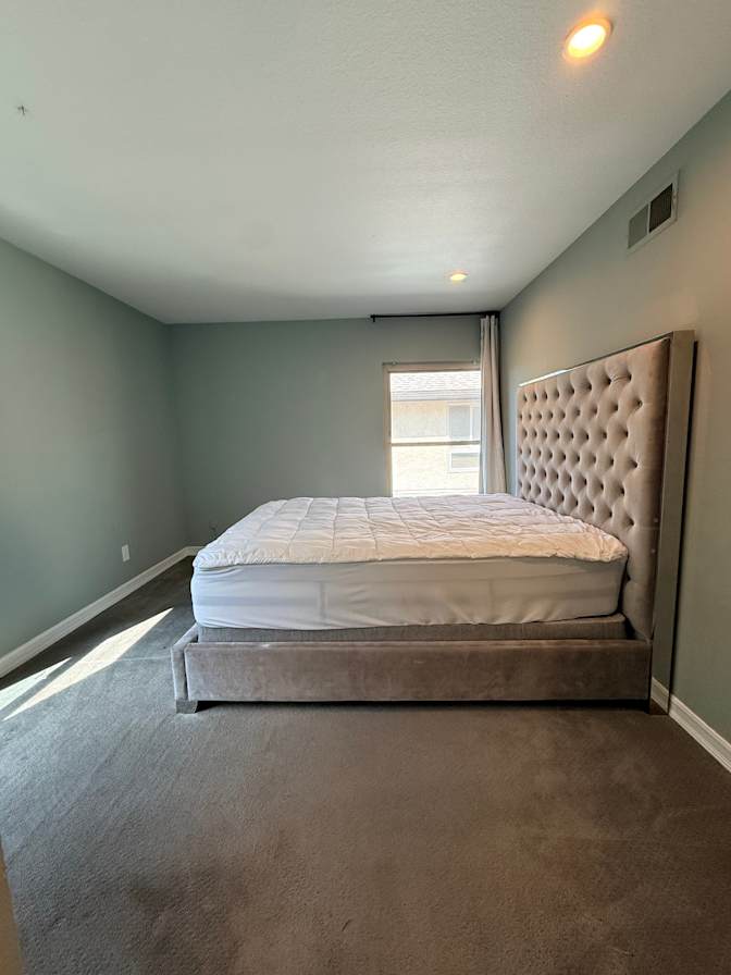 Jeanette's room