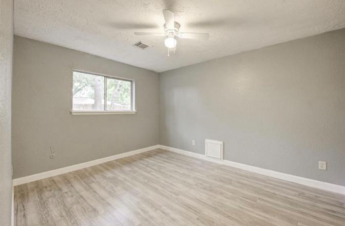 Salvador's room