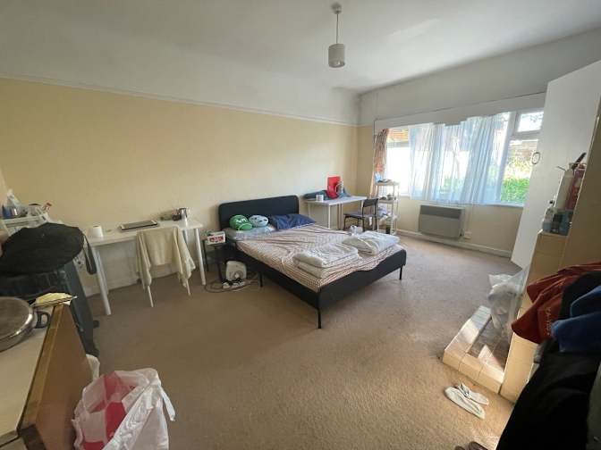 Yik Yu's room