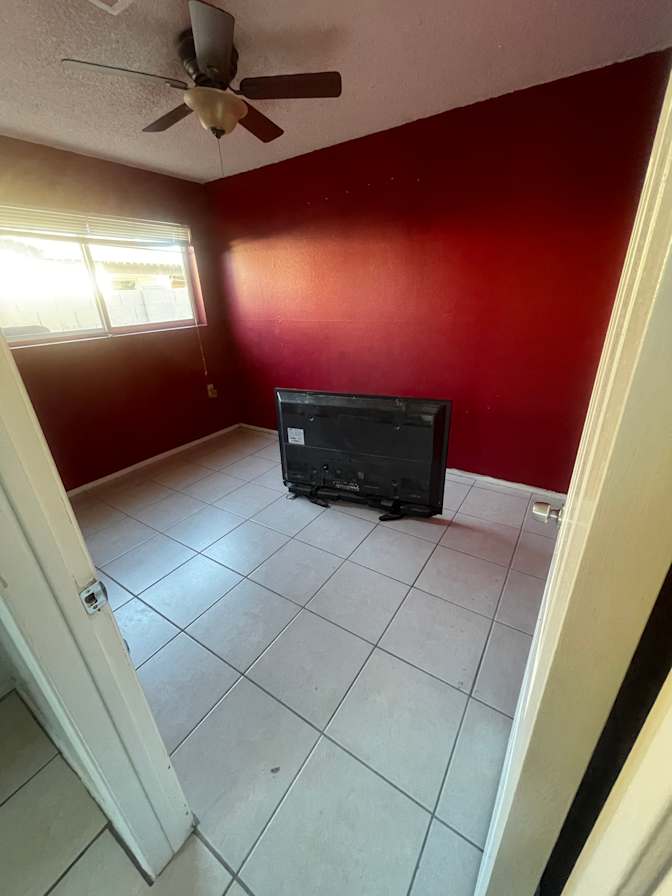 Guillermo Acosta's room