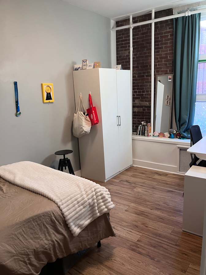 Kayla's room
