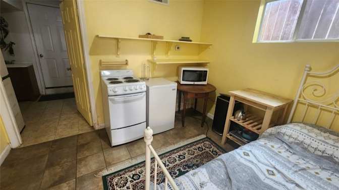 Dennis Pow-Sang's room