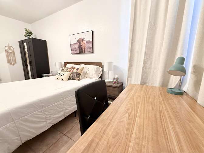 Jenni's room