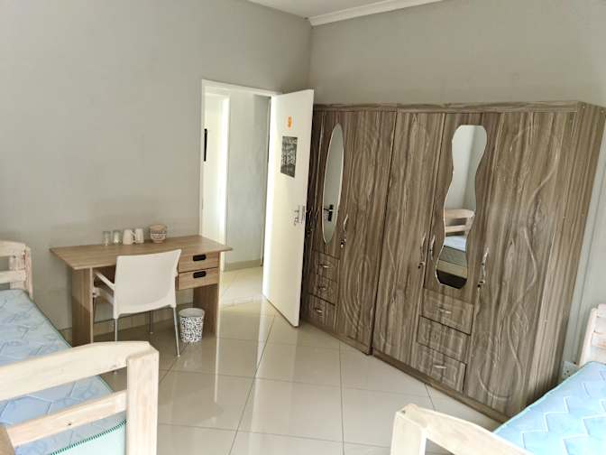 Retha's room