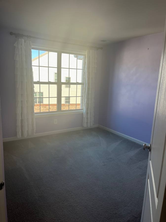 Moe's room