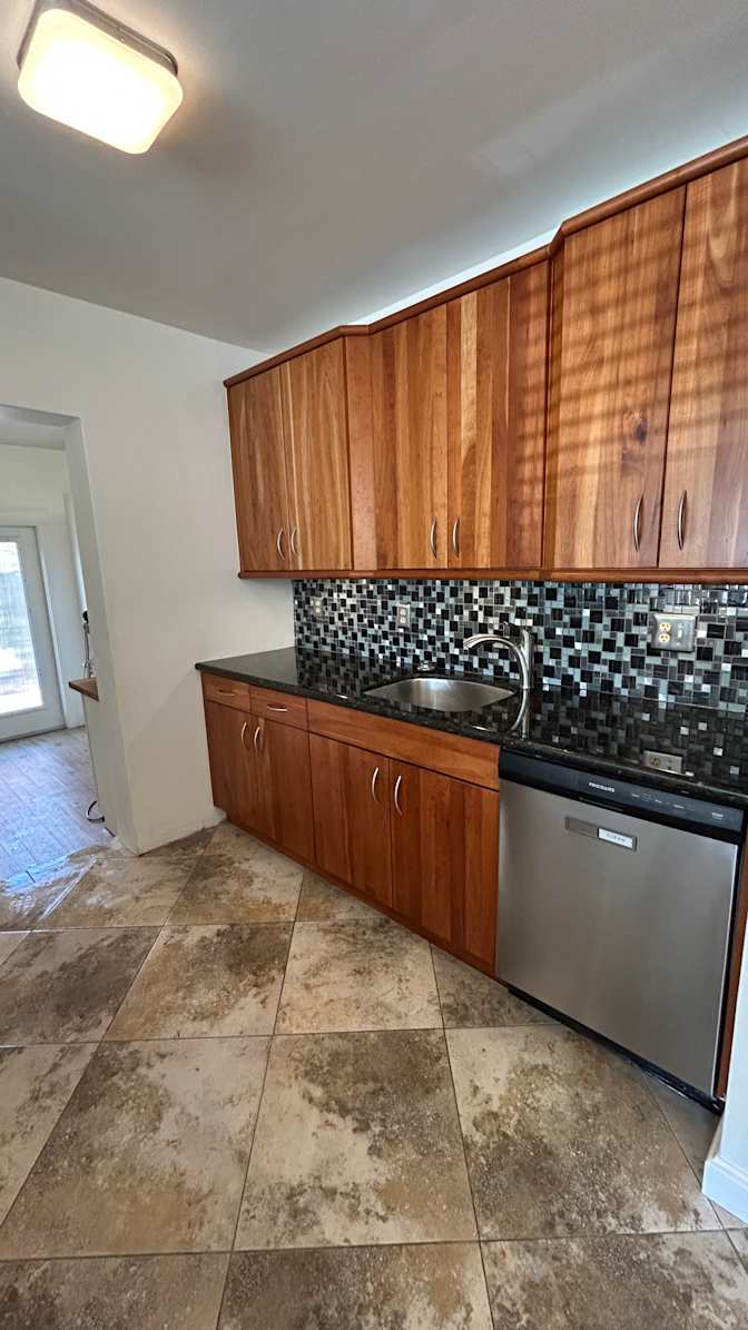 Alperen's room