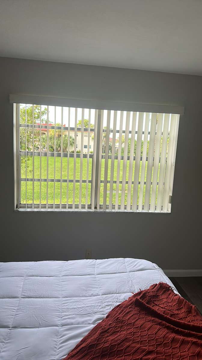 Carlos's room