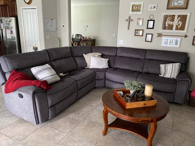 Kristin Sontchi's room