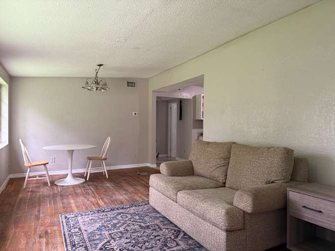 Victoria's room