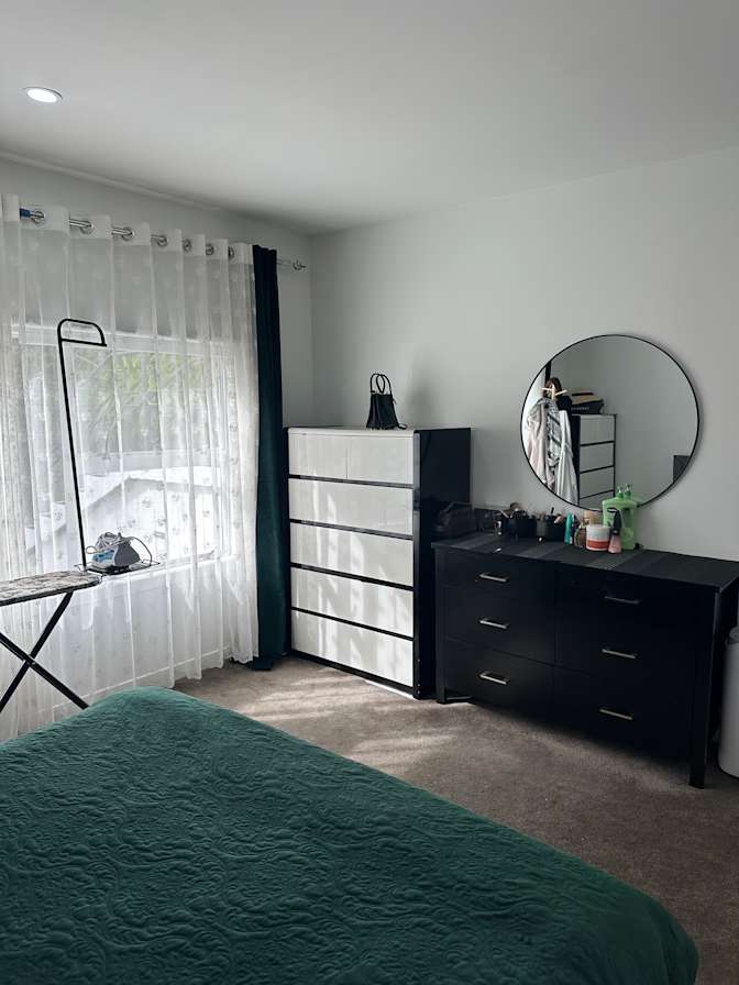 Shahana Samadi's room