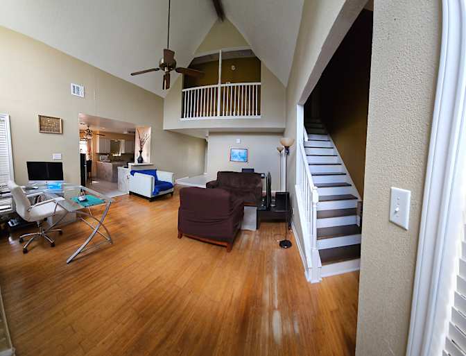 Luis's room