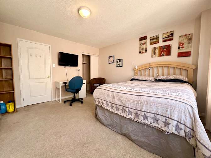 Mark Kay's room