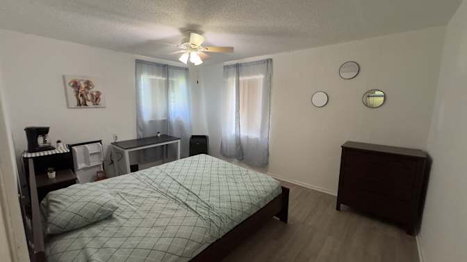 Oscar's room