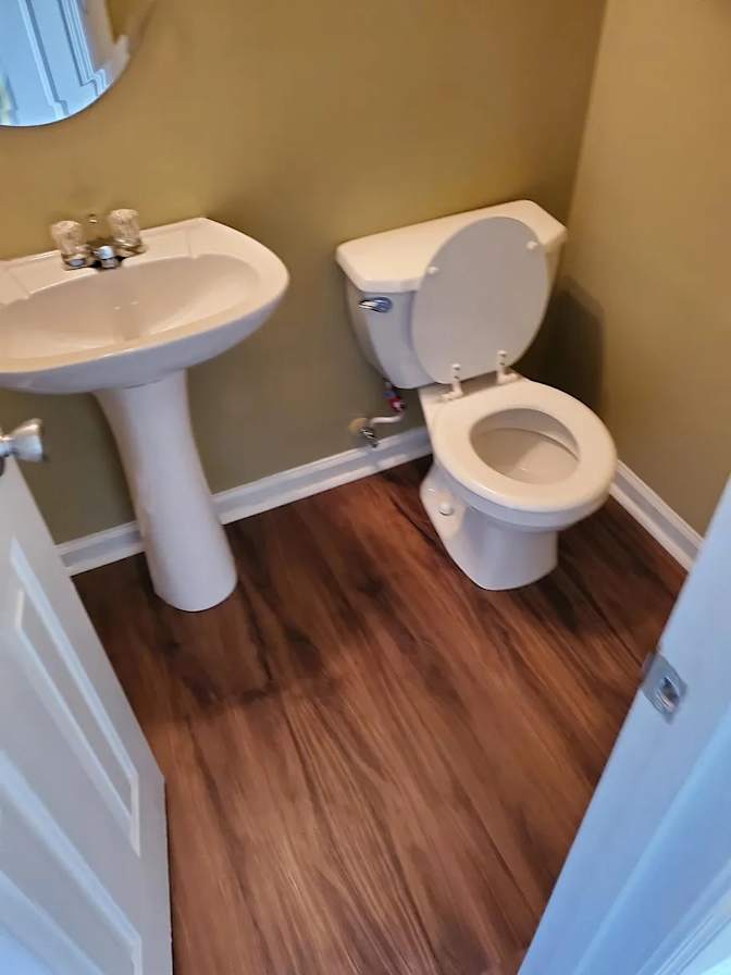 Alcove Rooms's room