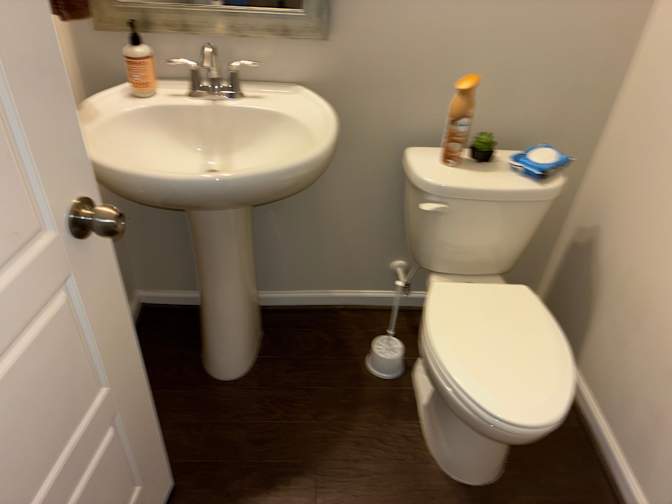 Alcove Rooms's room