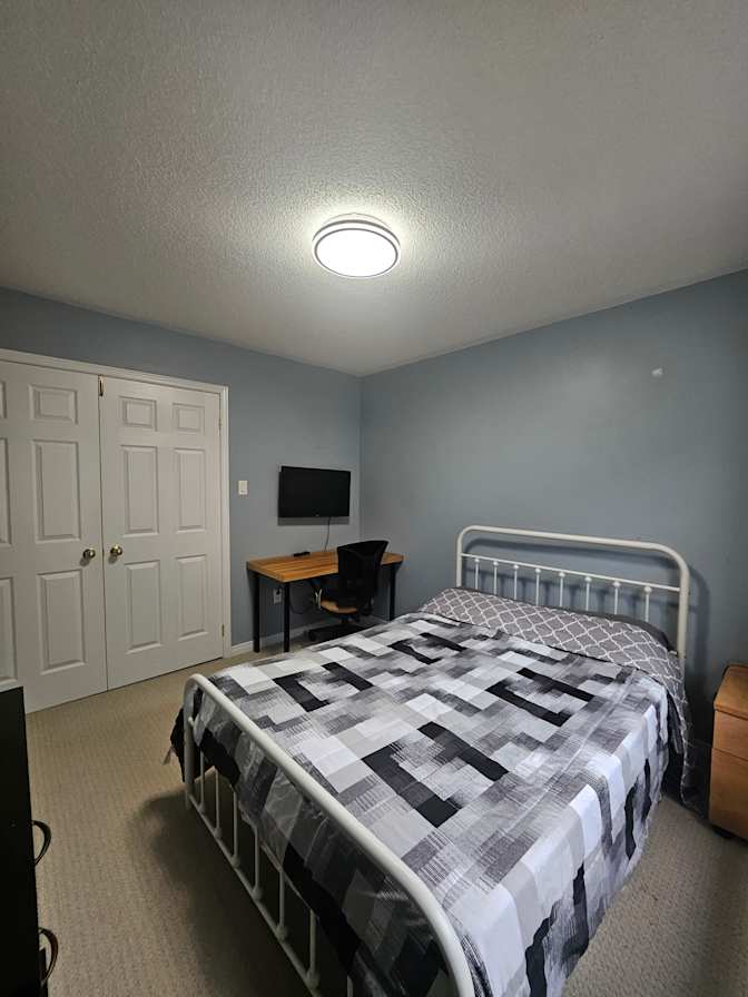 Clarizz's room