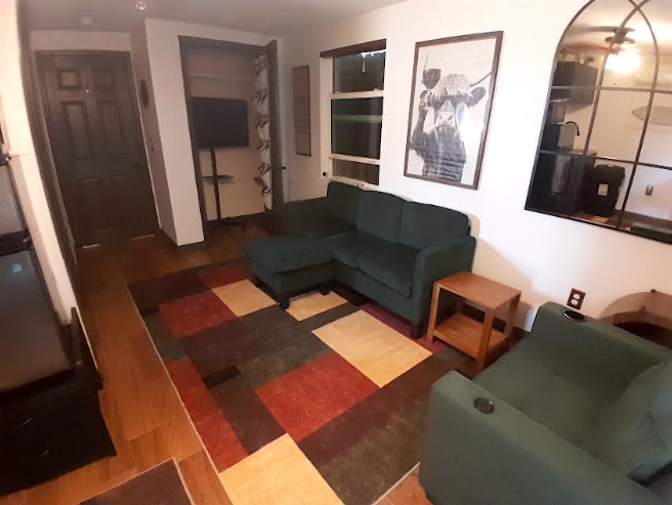 L MC's room