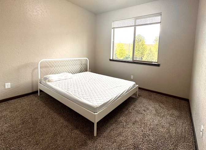 Minh-Tam's room
