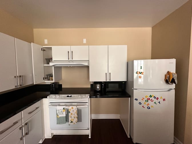 Cindy's room