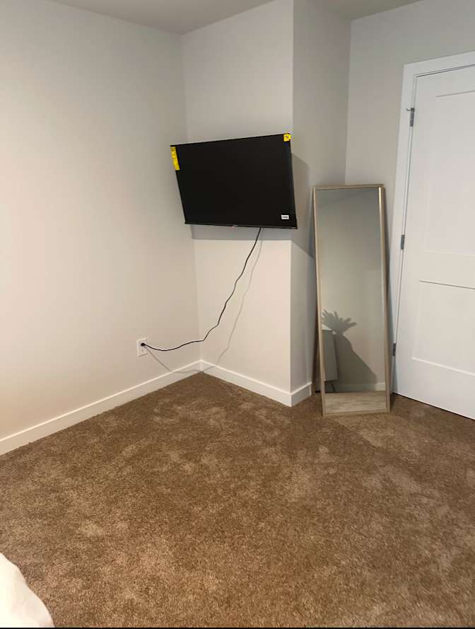 Amoya's room