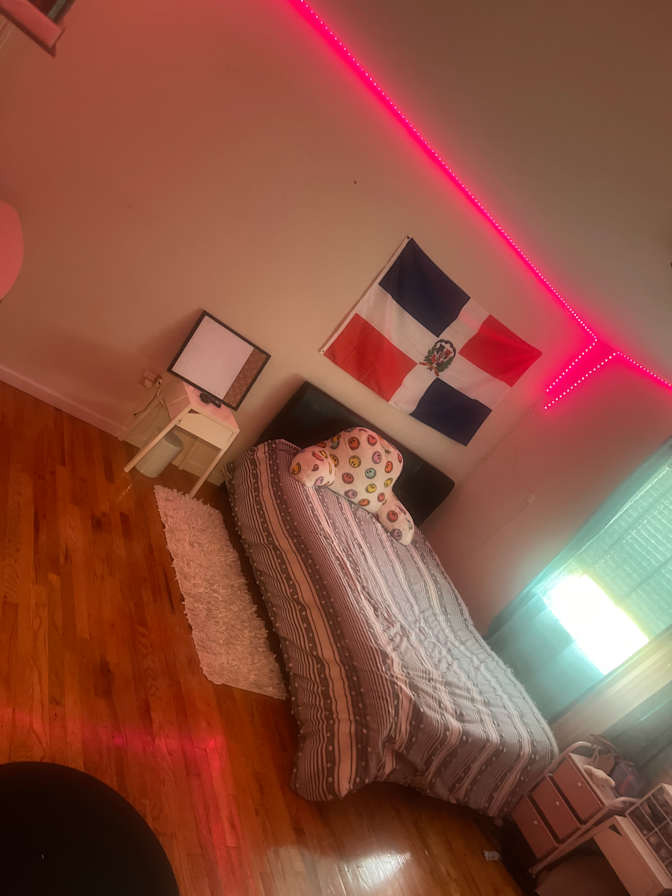 Johanny's room