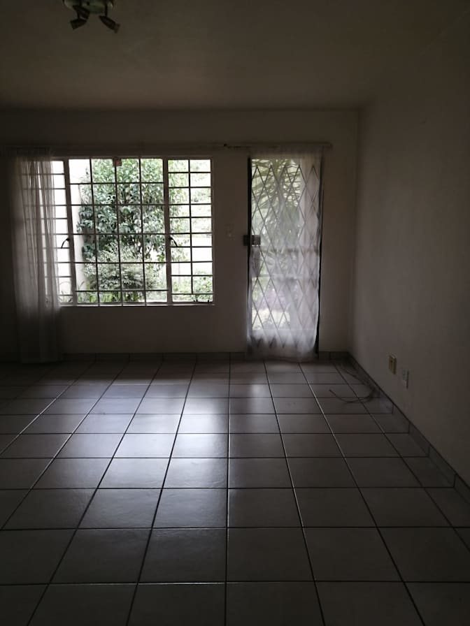 Thobile's room
