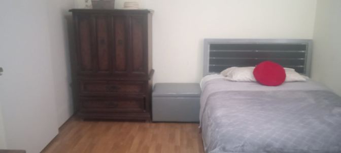 Lita Vanwyk's room