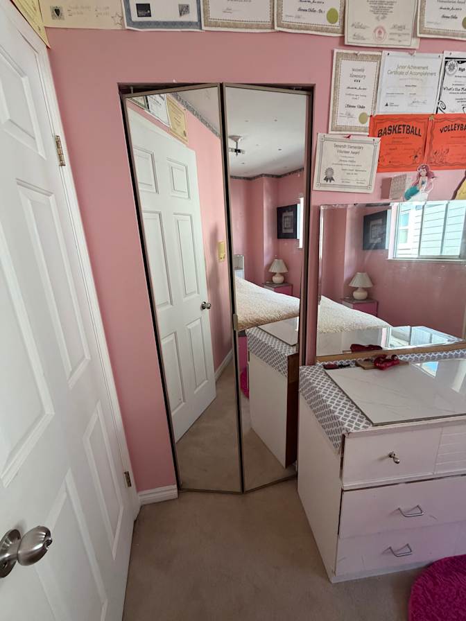 Sharlin's room