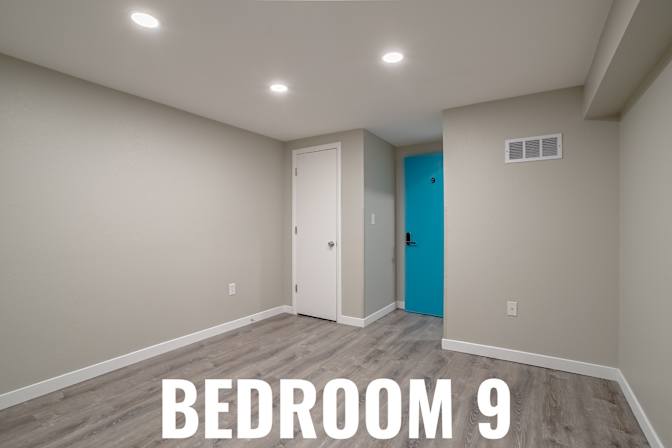 HomeCrew's room