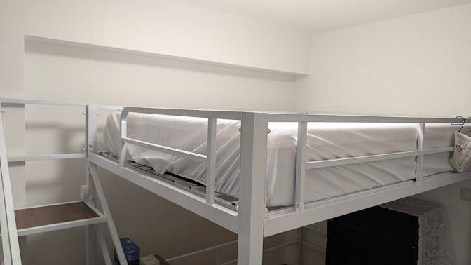 JY's room