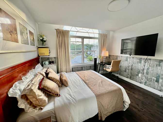 Xiaoye ( Zoe)'s room